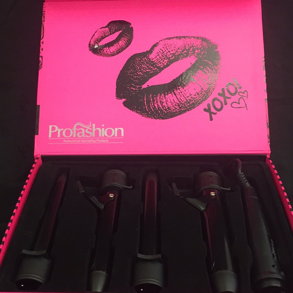 4 Part Professional Curler.